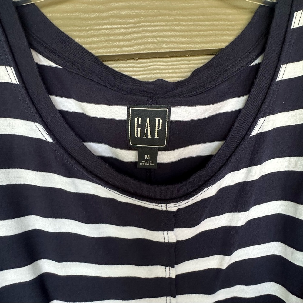 Gap Dress Size Medium - Picture 3 of 3